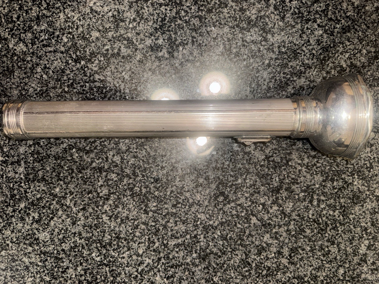 Vintage 15″ Super-power Cells Flashlight Made in USA use. N0 102 Bond trademark