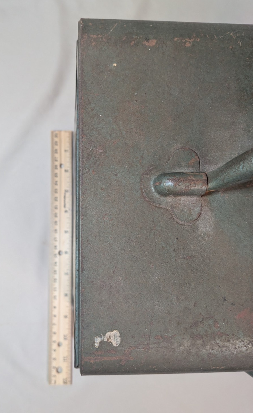 Skil Saw Home Shop Metal Box Case Vintage Patina Green & Yellow Rusty Worn Decor