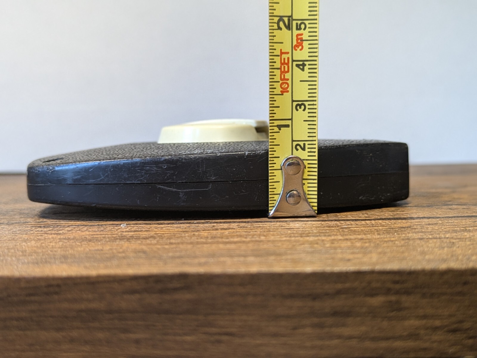 Vintage – Stanley 100′ Tape Measure 34-500, Wind Up, White & Black