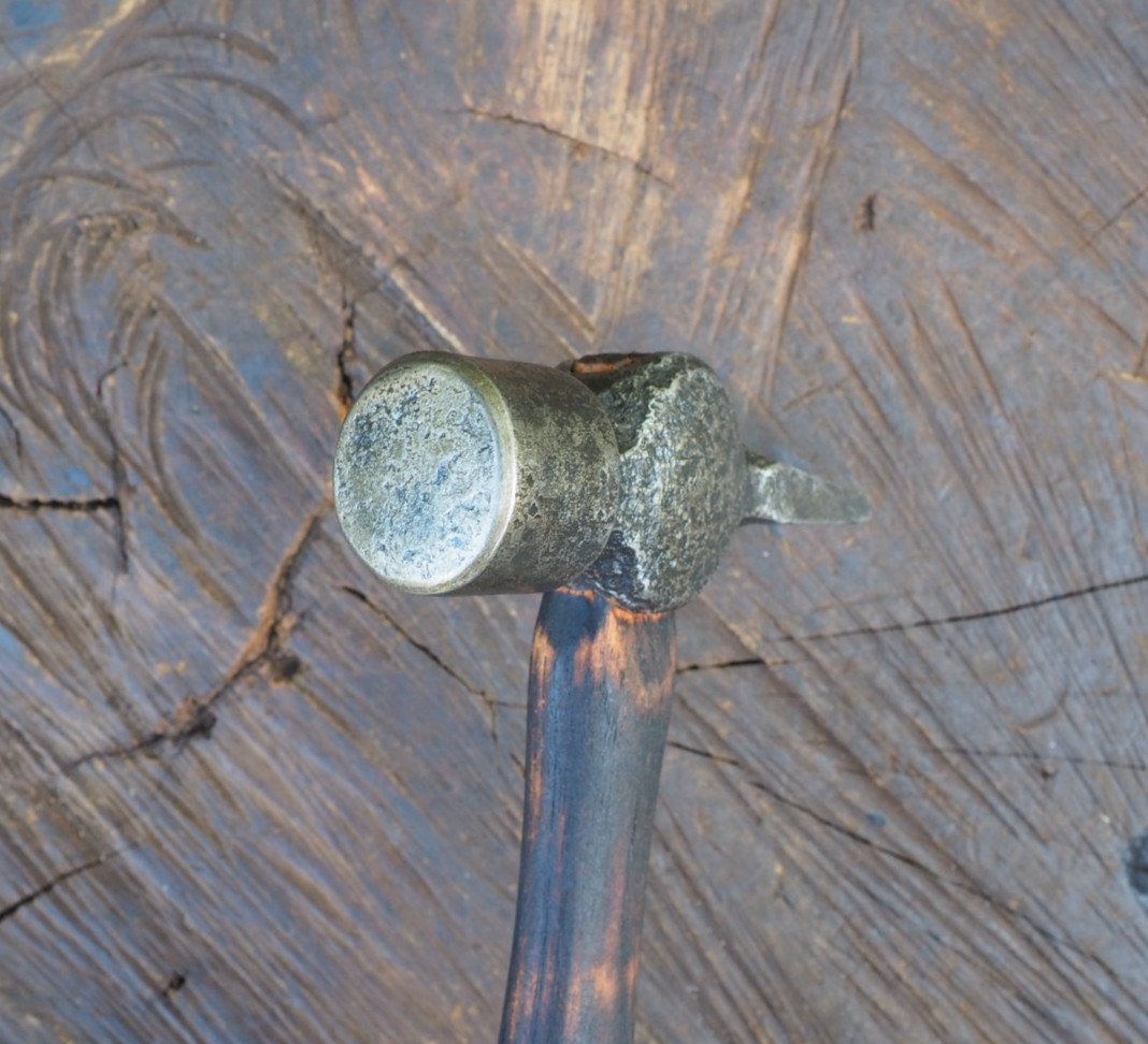 VINTAGE 1.65LB BLACKSMITH “CROSS PEIN” FORGING KNIFE HAMMER ANVIL BLADE FARRIER