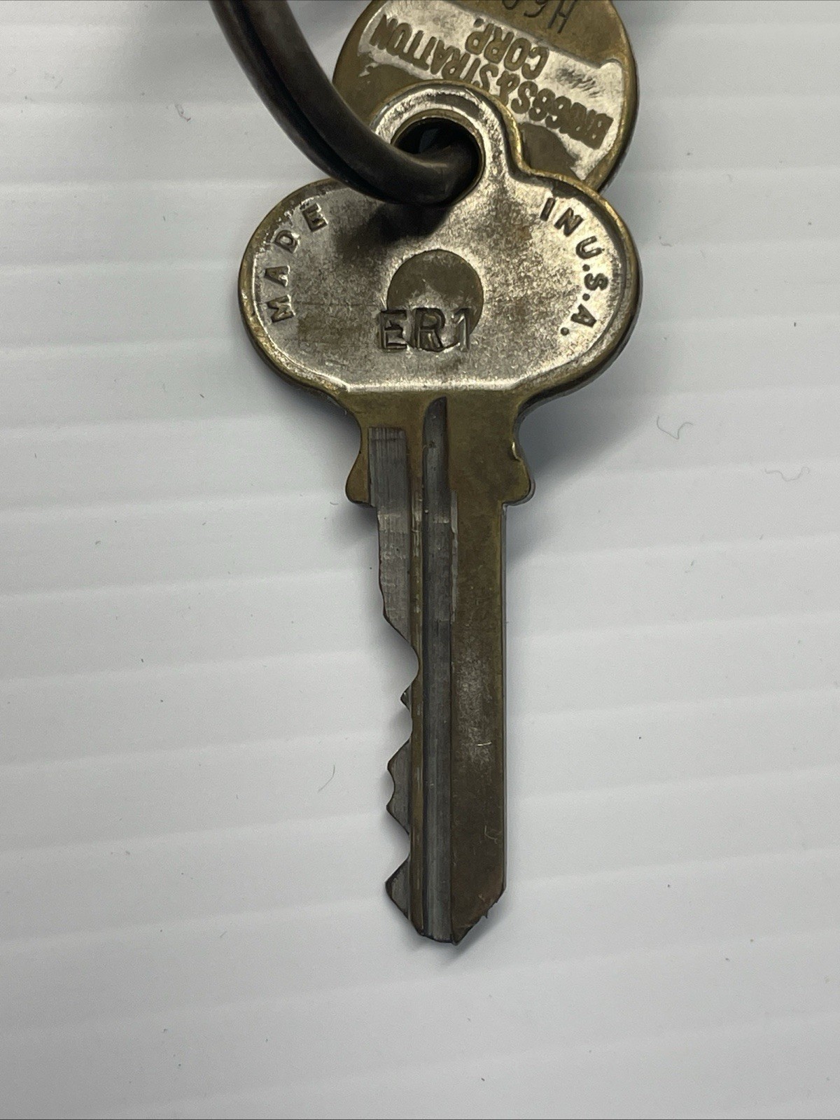 Lot of Vintage Keys Automobile GM Yale Skeleton Brass Key Tag Kentucky MH JD
