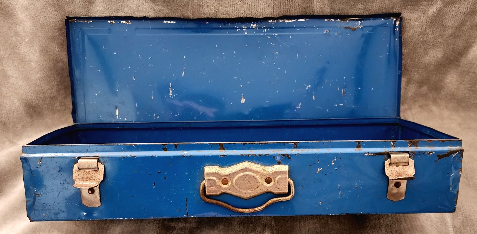 Vintage American Toy & Furniture Co Child’s Tool Box Chest – Empty – Shows Wear