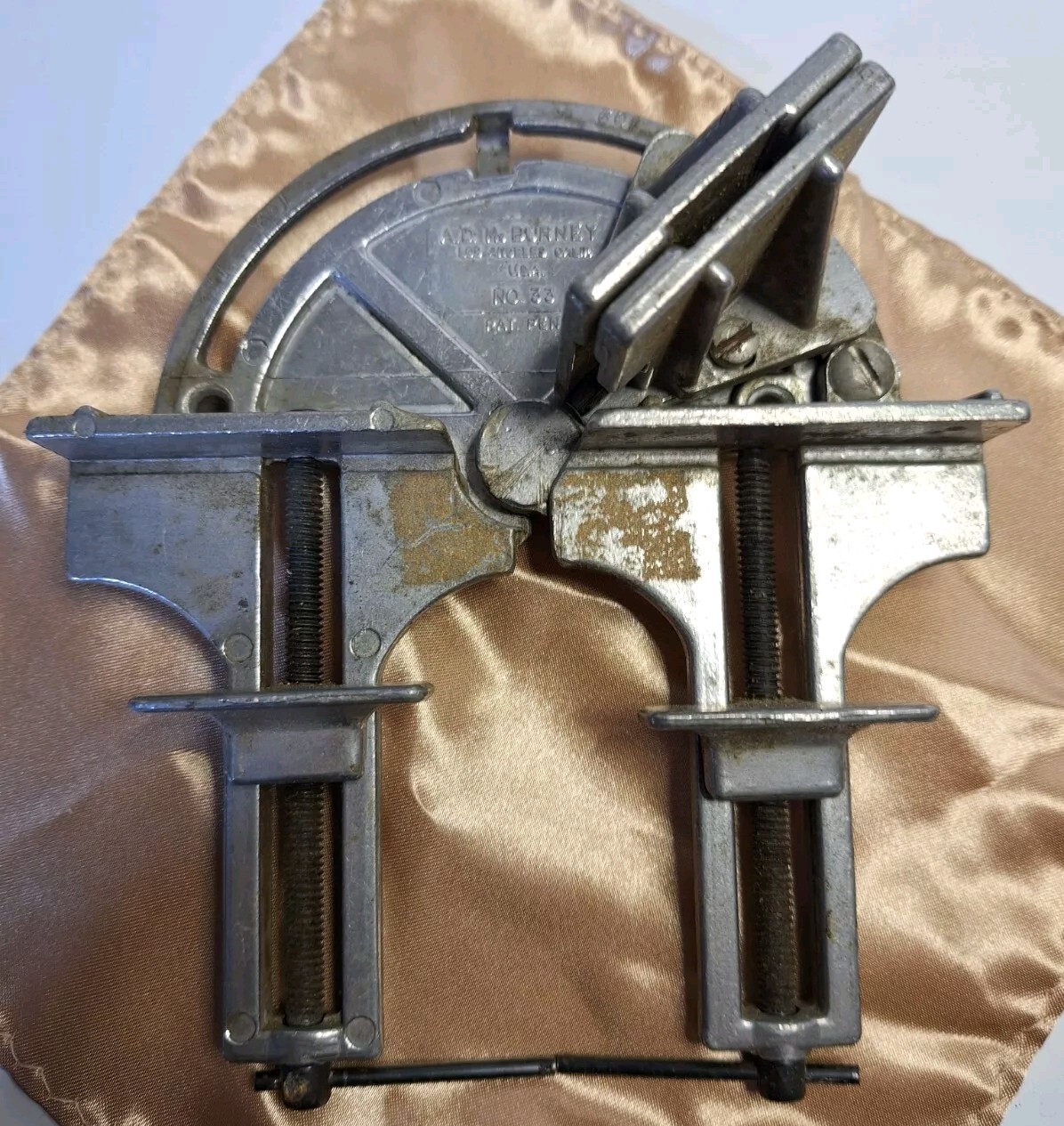 AD Mcburney No 33 Corner Bracket
