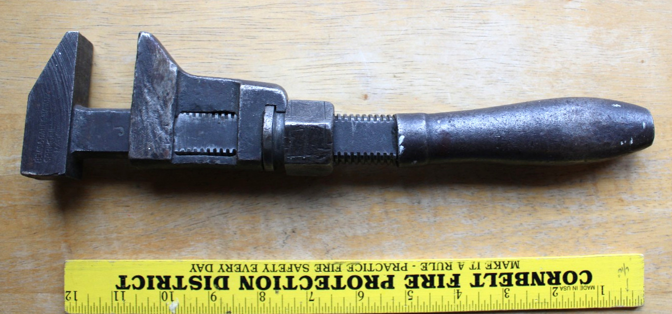 Bemis & Call Monkey Wrench, stamped Soo Line; all metal, 12 inches, works