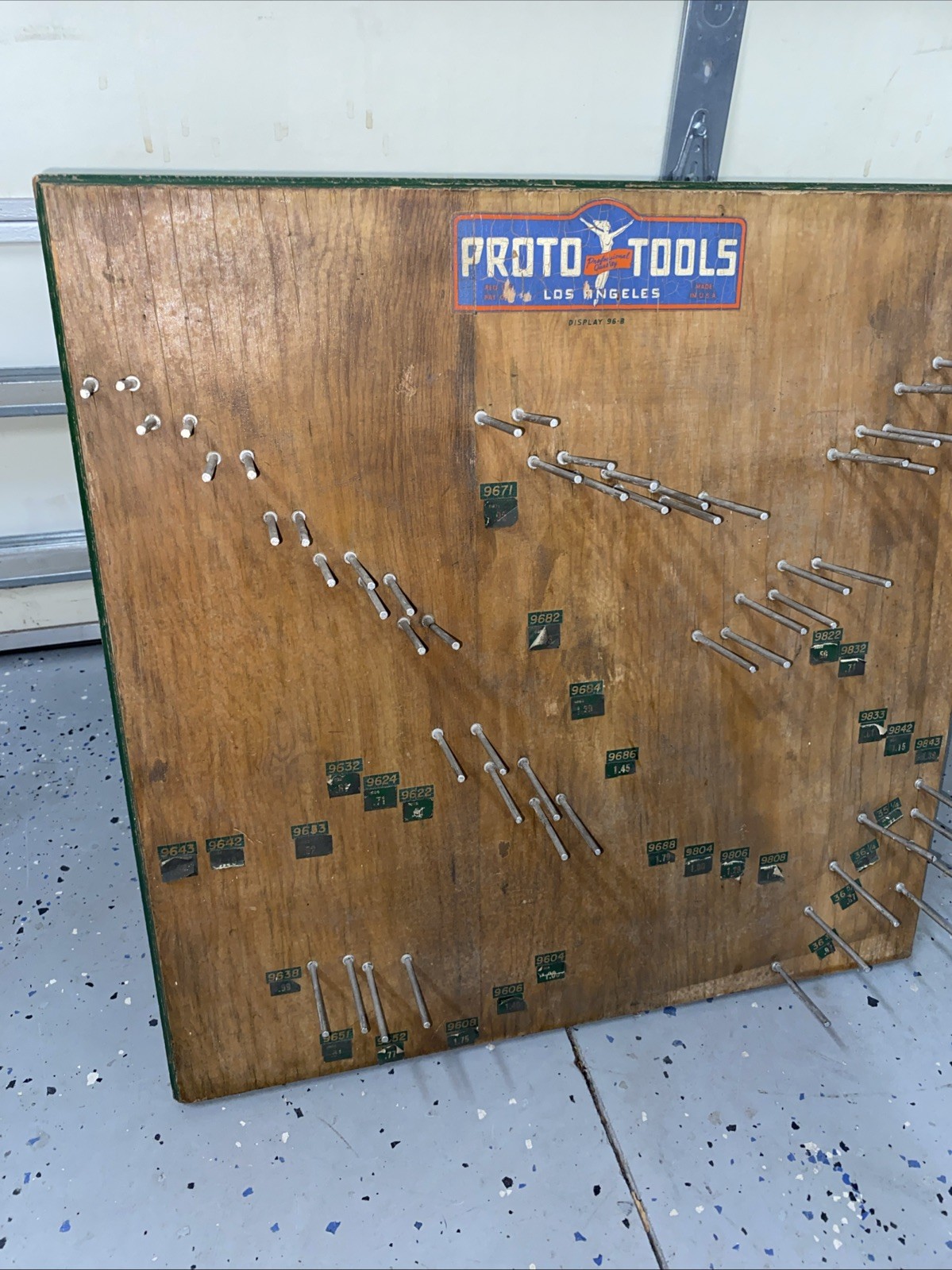 Plomb Proto Tools Hardware Store Screwdriver Display Board #96-B