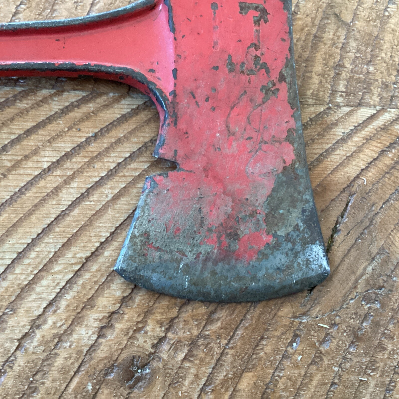 Vintage Bridgeport Hardware Mfg. Corp Carpenter Hatchet Metal Handle Rubber Grip