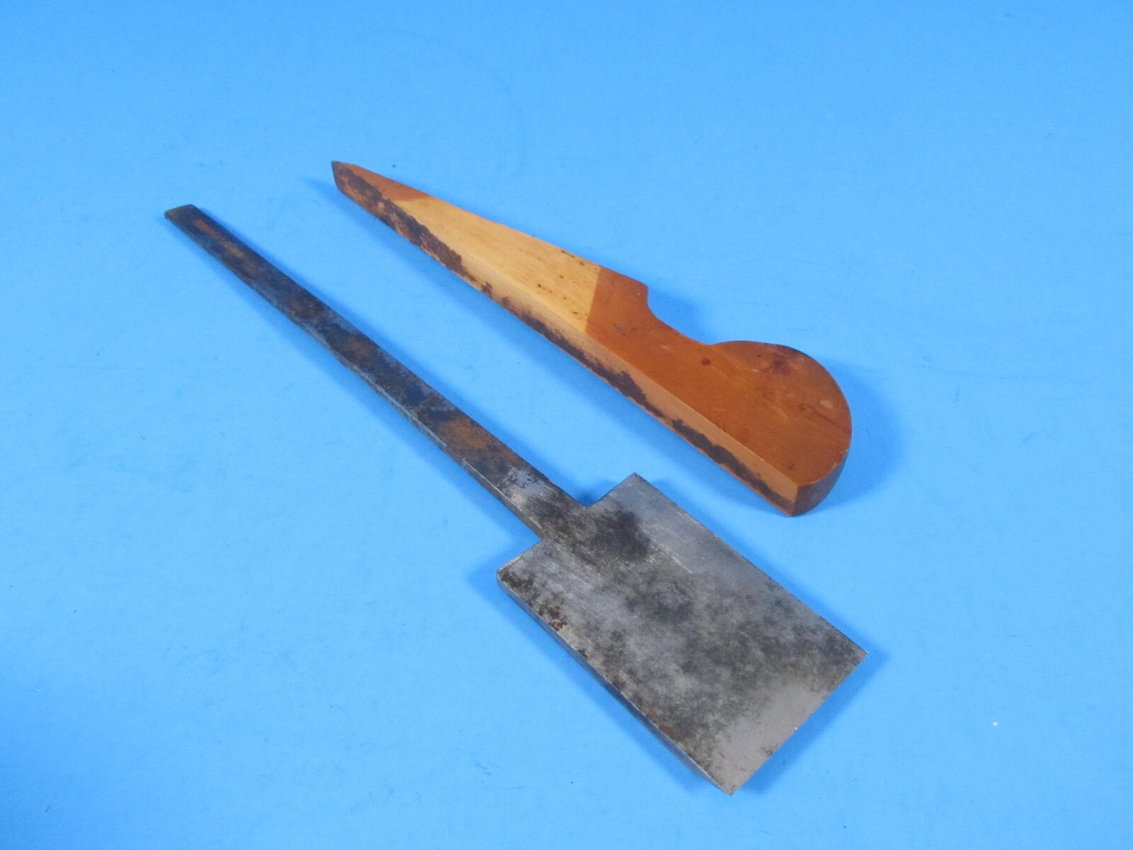 solid boxwood wood rabbet molding plane w/ Marples iron & marked David Russell