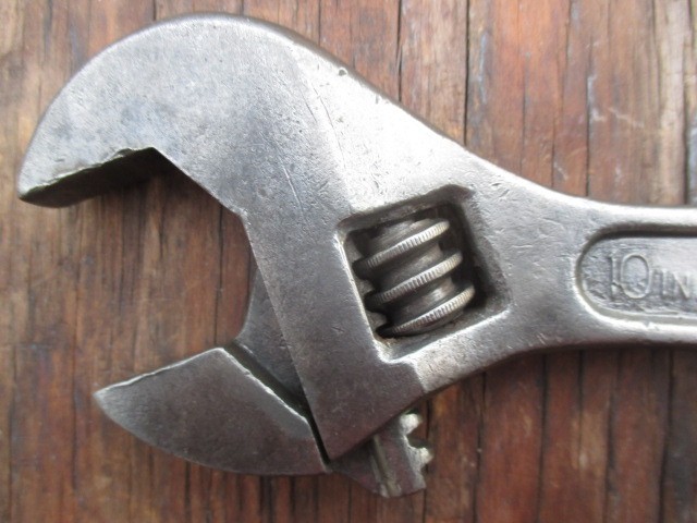 RARE Diamond Calk Horseshoe Co. 10 Inch Adjustable HICKORY Wrench, Duluth, Minn