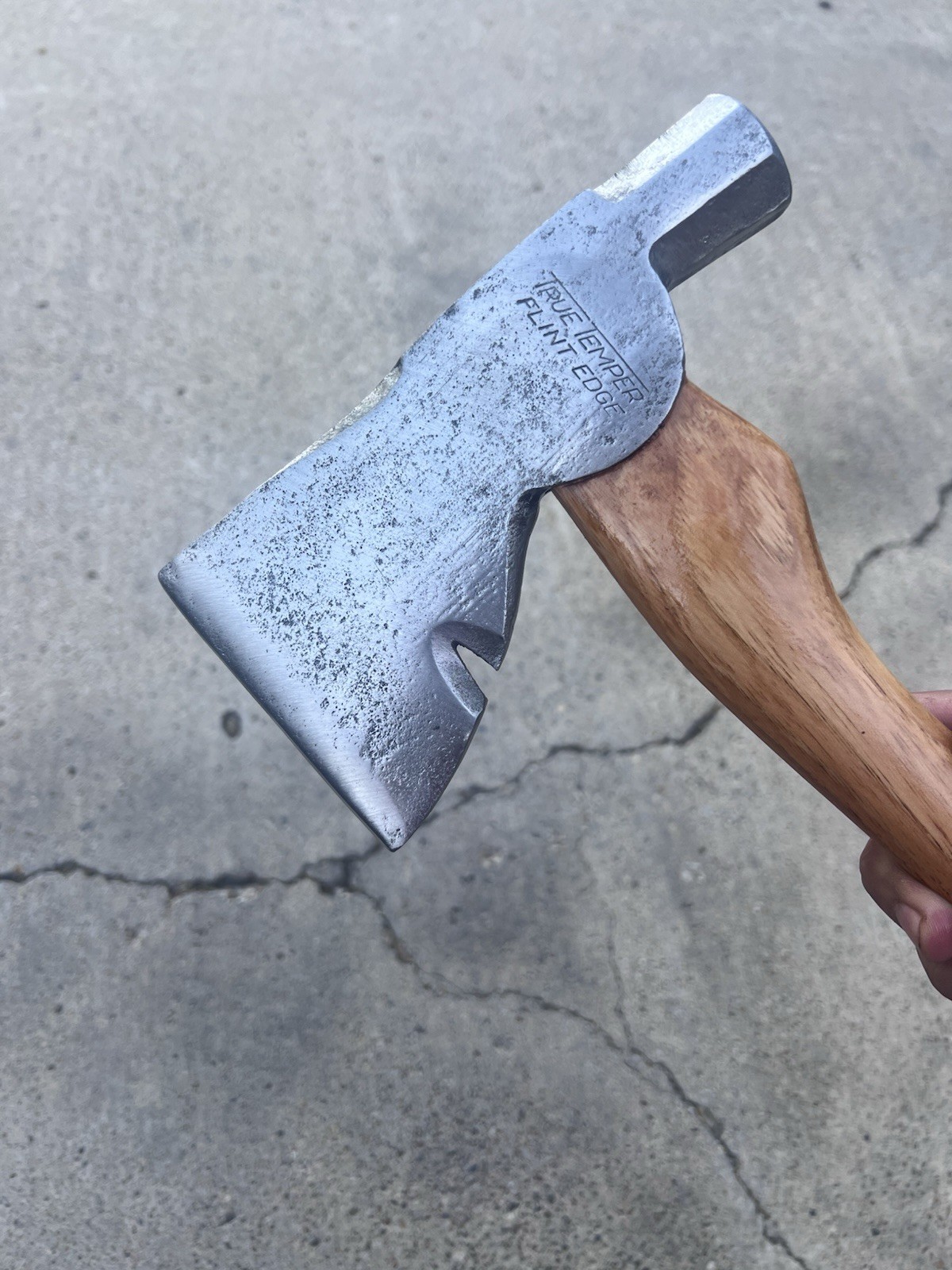 Bad-Axe Gentlemen’s Axe: True Temper Flint Edge Carpenter Axe w/ 12.5in Hickory