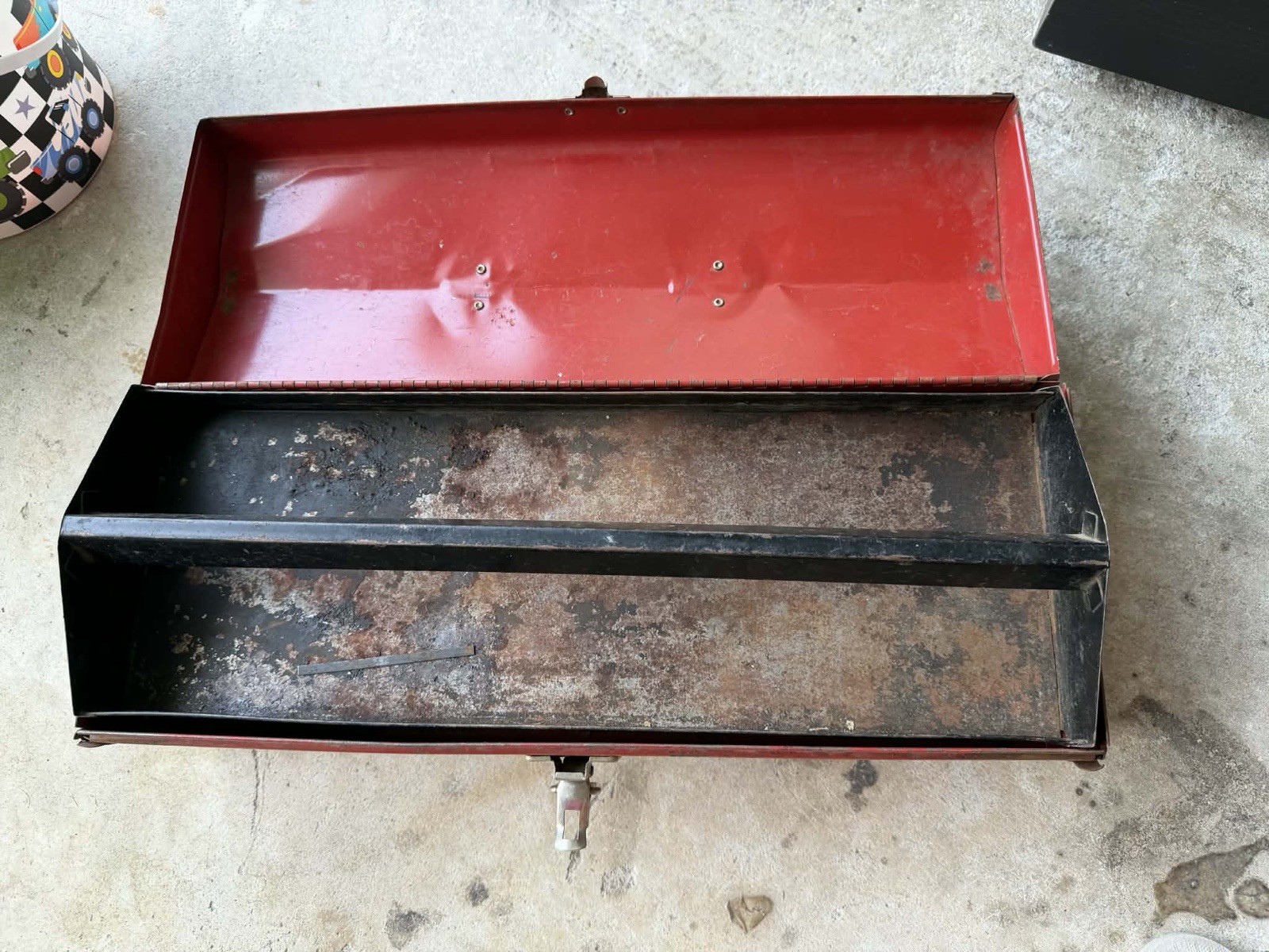 Vintage Red Metal Cantilever Tool Box with Tray Patina Old School