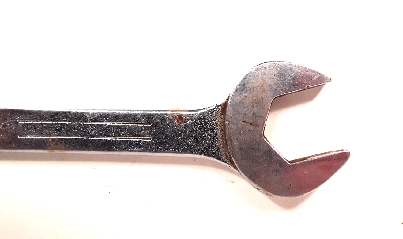 Mac Tools Sabina Ohio USA 5/8 x 11/16 SAE Open End Wrench DR2022 A5