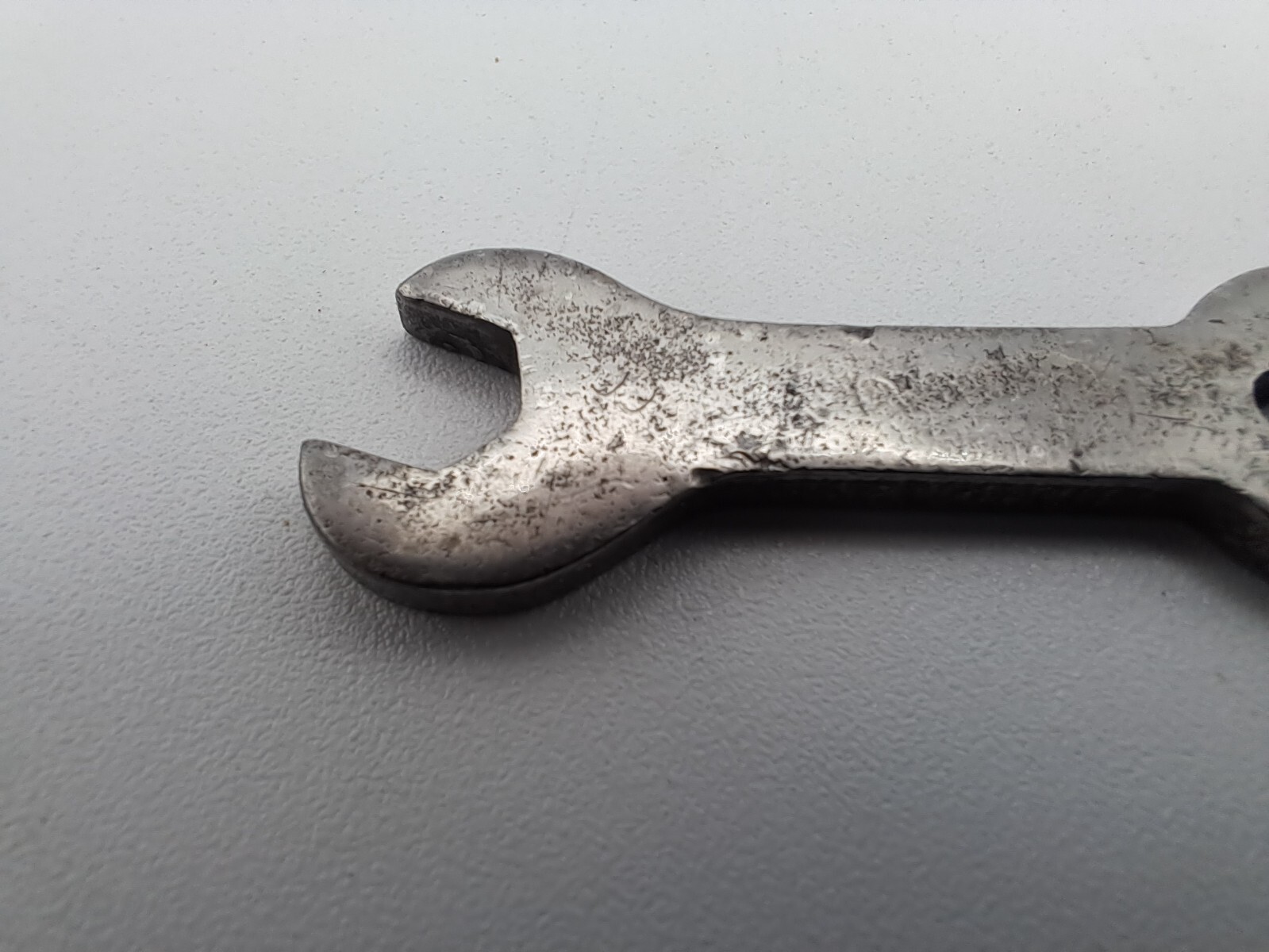 Vintage Aetna 1/4 x 5/16 Open End Wrench w 3/16-32 Thread Cleaner Die – USA
