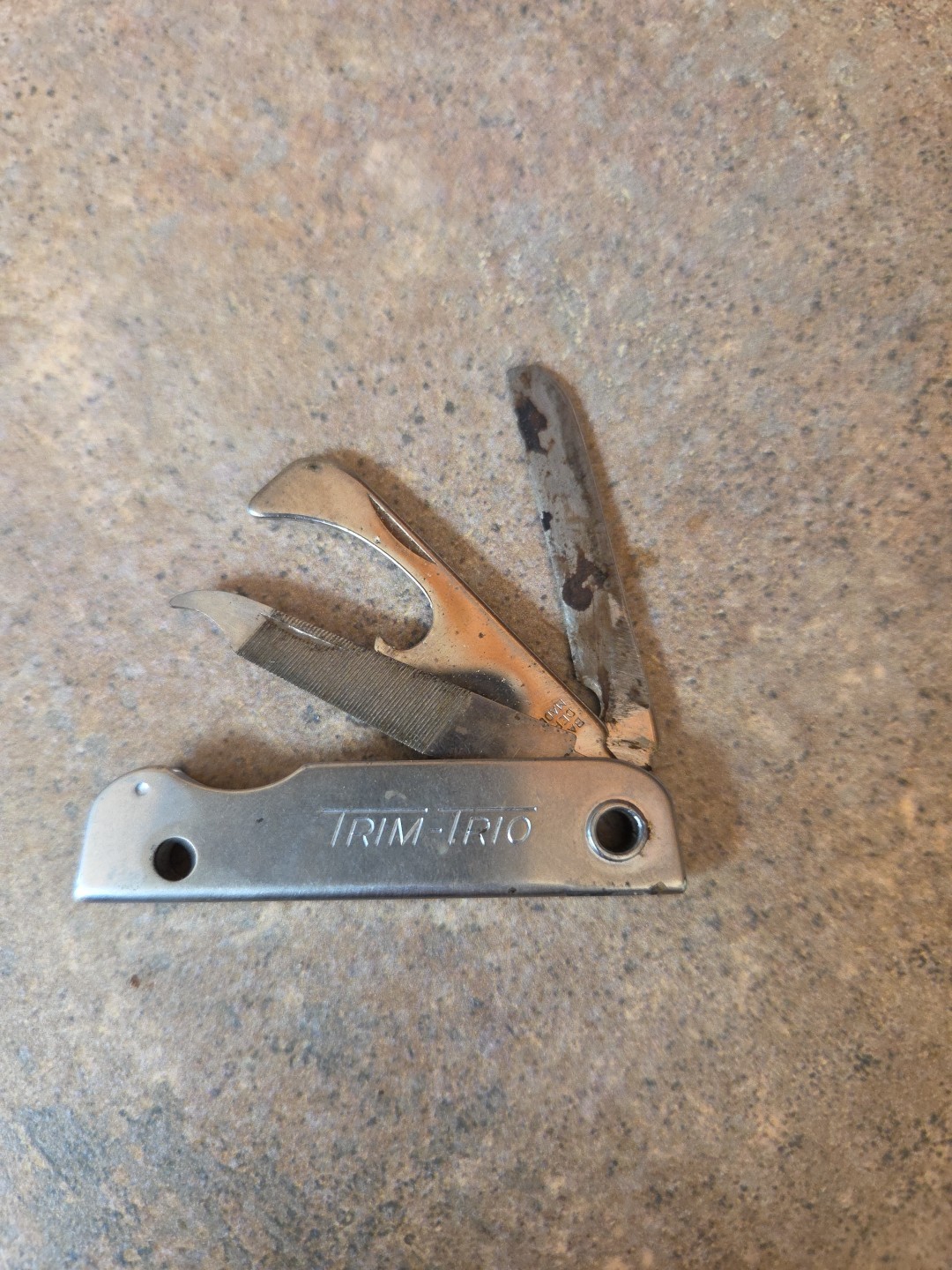 W.E. Basset Co. Trim Trio Vintage Multi Tool