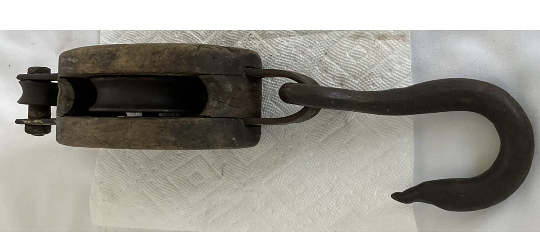Vintage U-W Antique Farm Equipment Wooden Block Tackle Pully Hook /Great Display