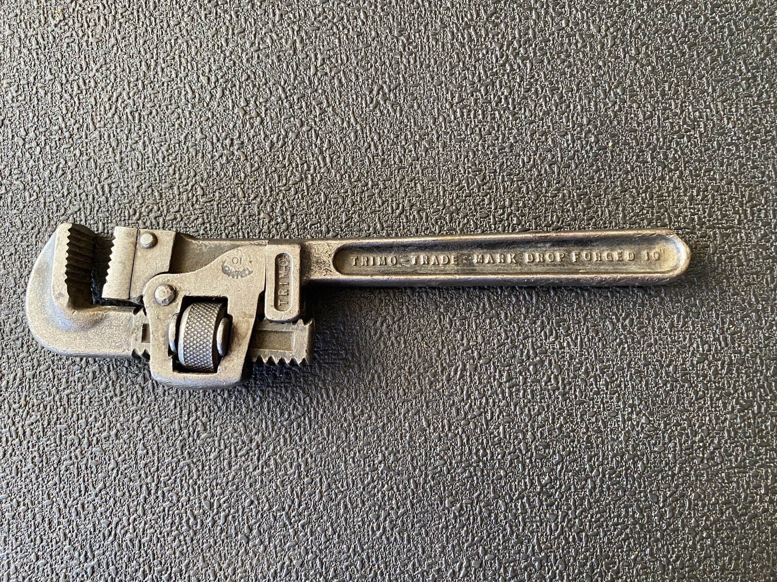 Antique – Trimo 10” Pipe Wrench, Trimont MFG Co Roxbury, MASS, Pat’d 06/20/1916