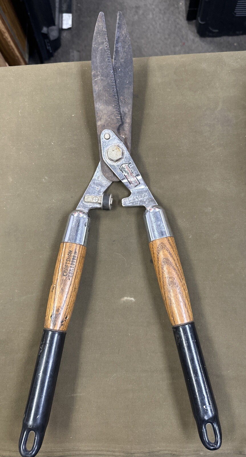 Vintage Craftsman USA 8605 21″ Serrated Wood Steel Blade Hedge Clippers Trimmer