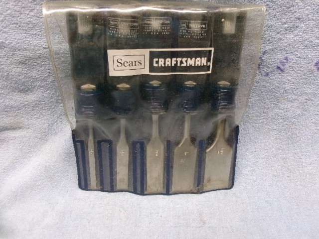 ** Vintage CRAFTSMAN – 5 Piece WOOD CHISEL SET w ORIGINAL POUCH – 9-36829 – NICE