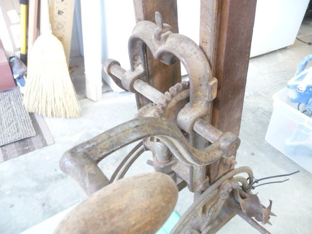Antique Barn Beam Boring Machine Hand Drill Brace with 4 original bits
