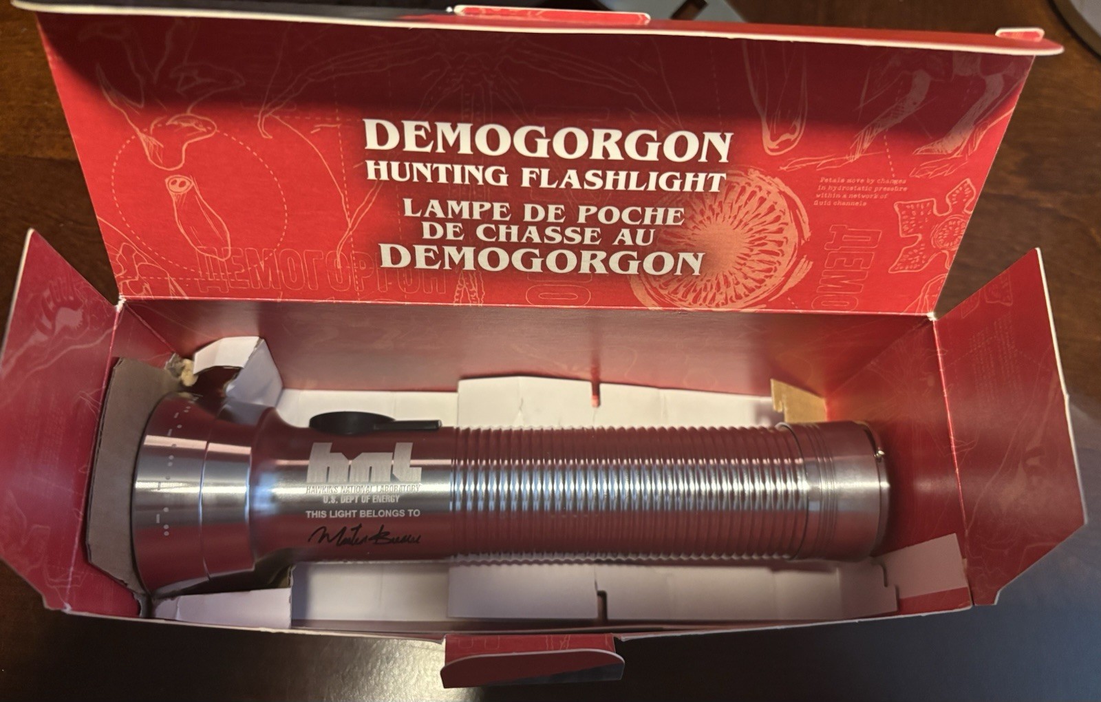 Stranger Things DEMOGORGON Hunting Flashlight Energizer Lights NETFLIX 2022 New