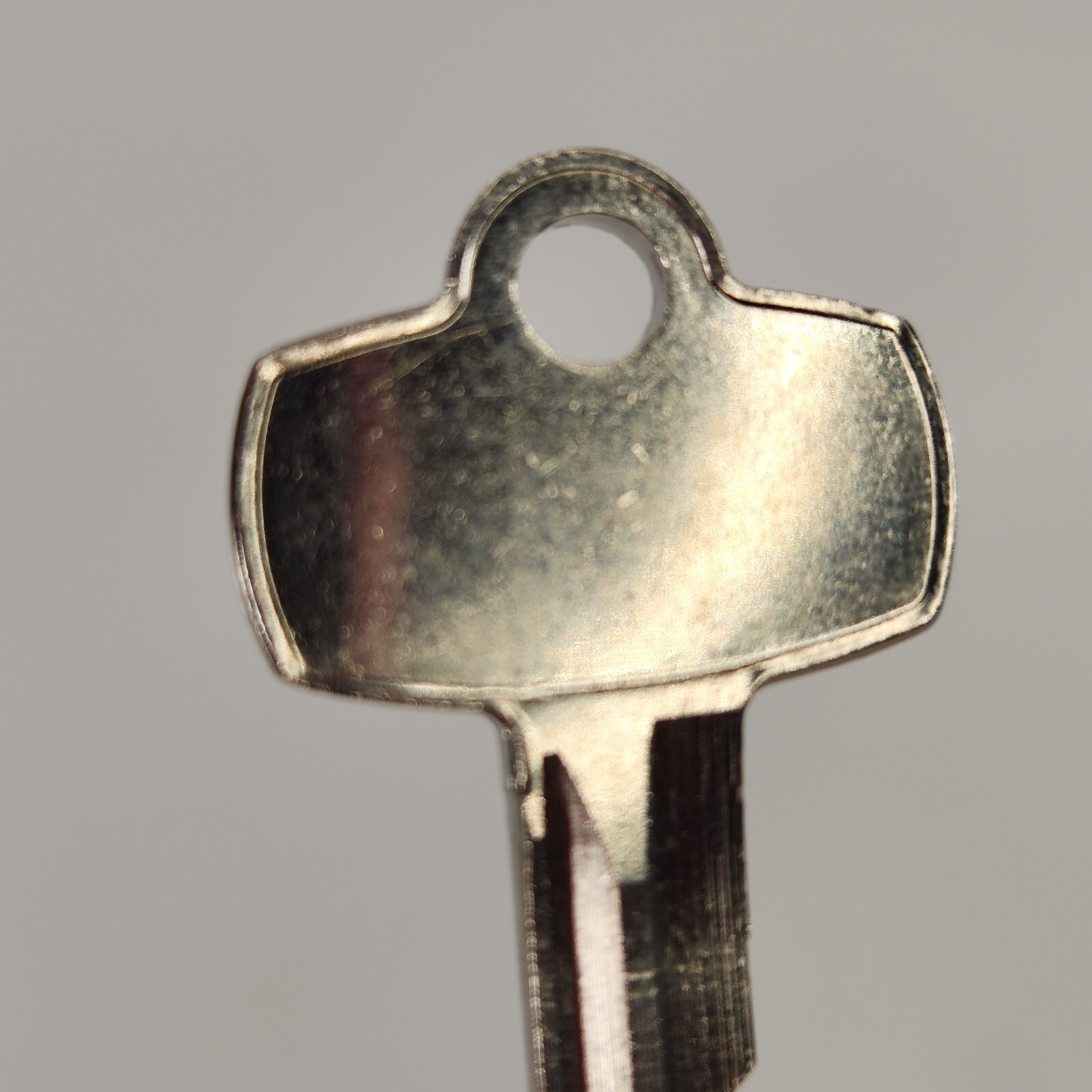 Vintage Key ILCO A1114A BE2 KY142 KY142