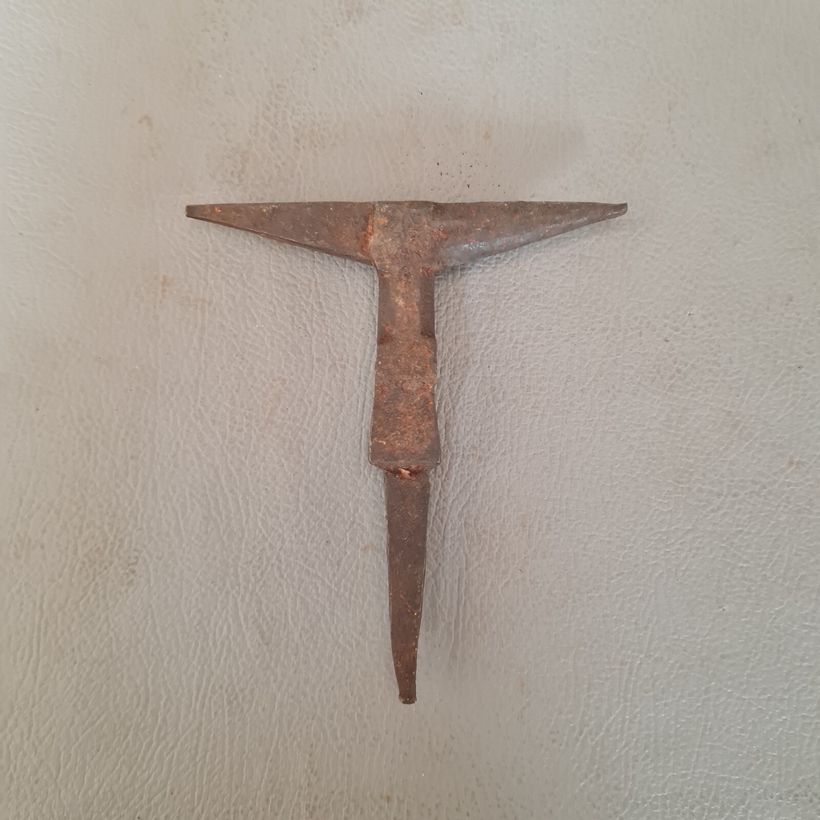 Rare original T-Shaped Iron Gunsmith Blacksmith silversmith Shaping Tool 4.5″