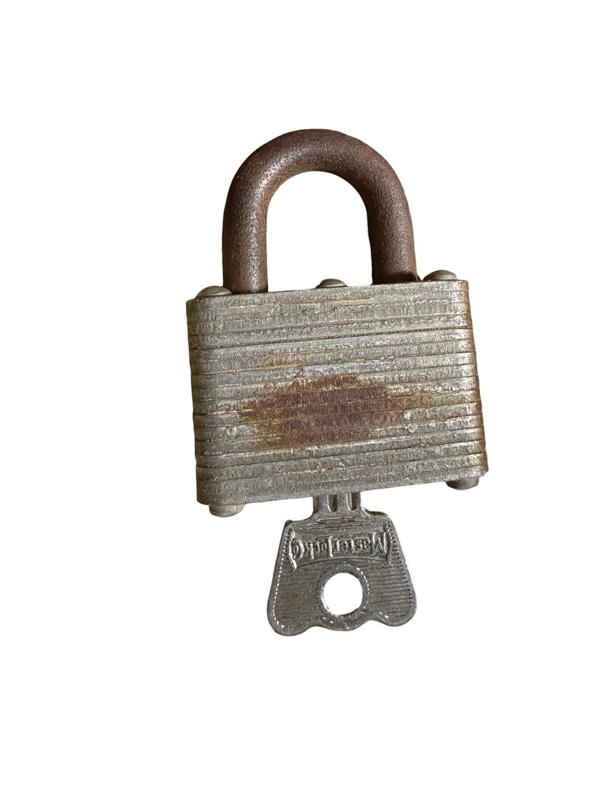 VTG Master Lock Padlock w Key No. 22 Milwaukee USA Working Laminated STEEL Rusty