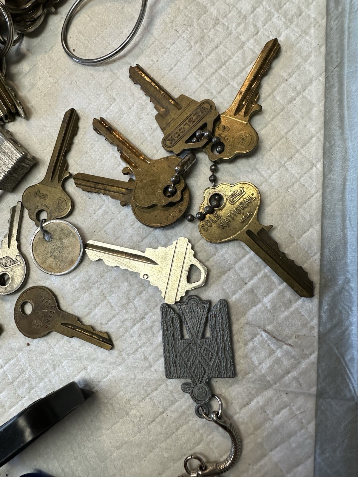 Almost 5 Pounds Old Vintage Keys Padlocks Fobs – Various Types