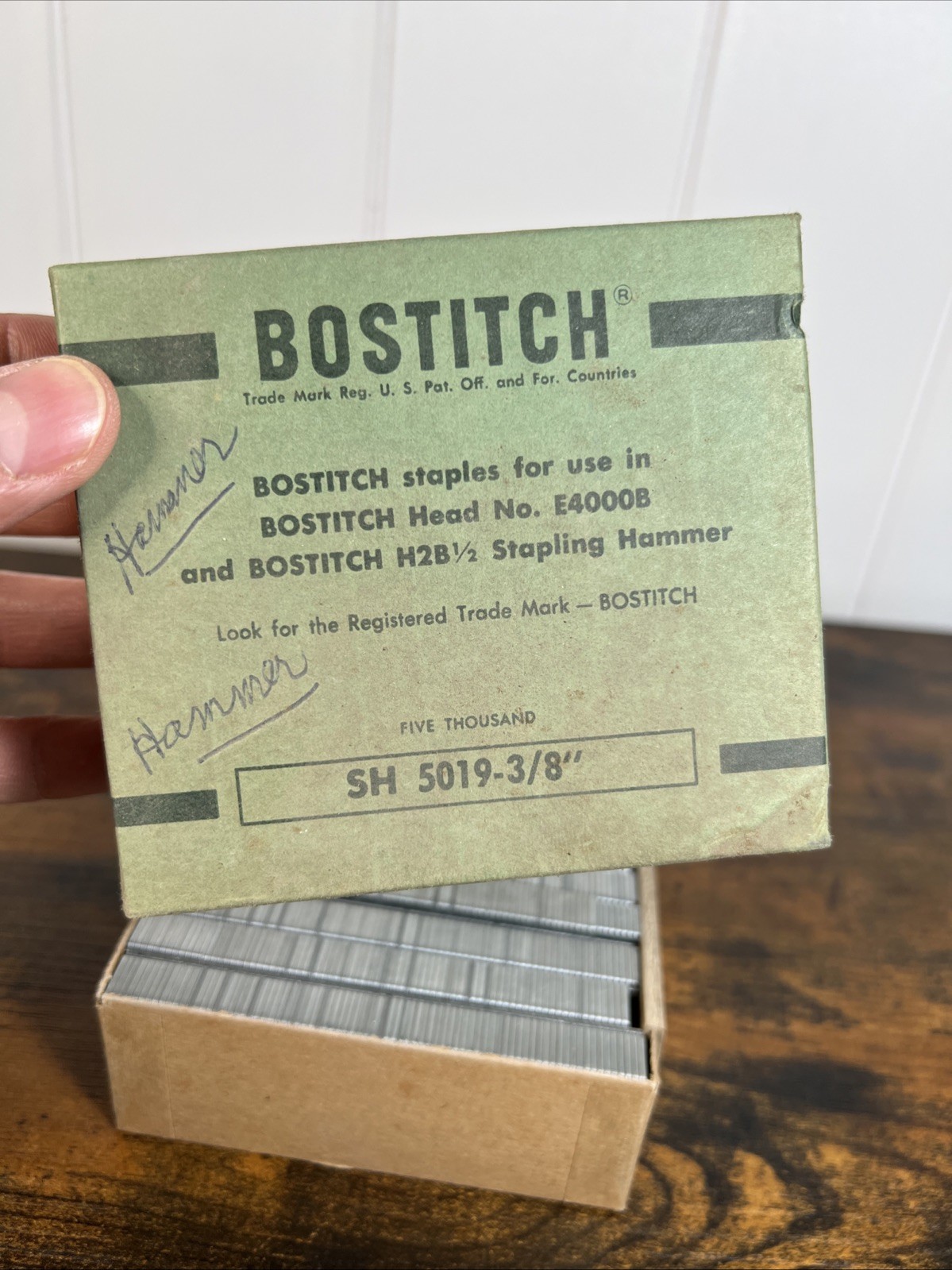 VINTAGE BOSTITCH STAPLES SH 5019-3/8″ 95% Complete Box 5k Staples USA