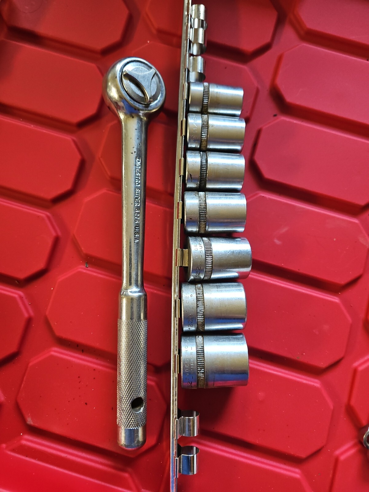 Vintage INDESTRO SUPER 1/2” Drive Socket Set with 3275 Ratchet -USA Made TB
