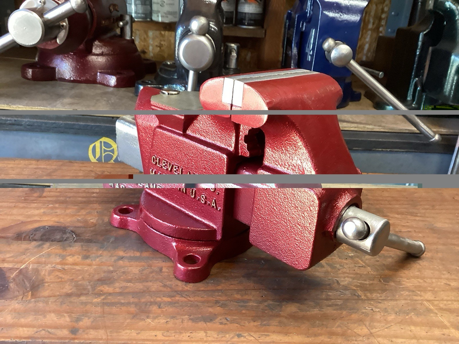 RESTORED VINTAGE COLUMBIAN D43 1/2 BENCH VISE 3 1/2 In JAWS 17 Lb USA