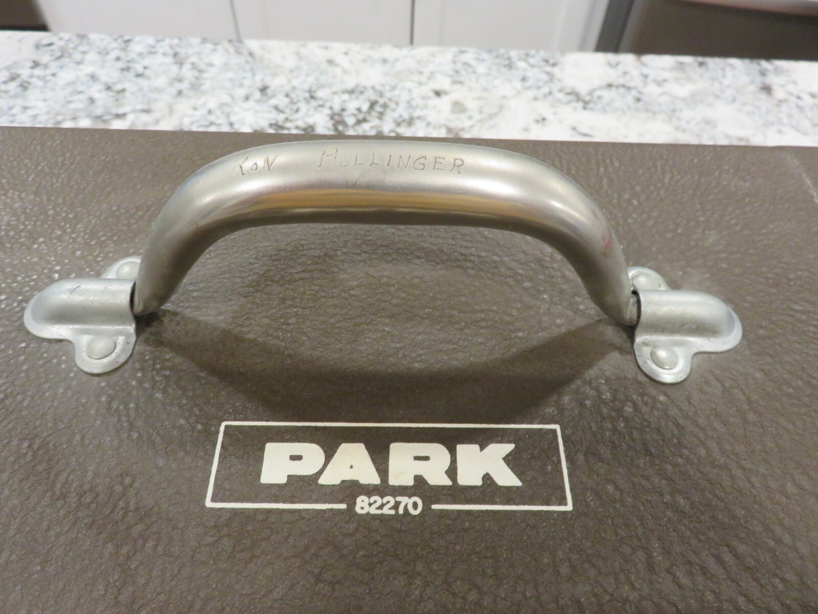 Vintage Park Model # 82270 16.25″ Wide Metal Tool Box w/Tray LOOK