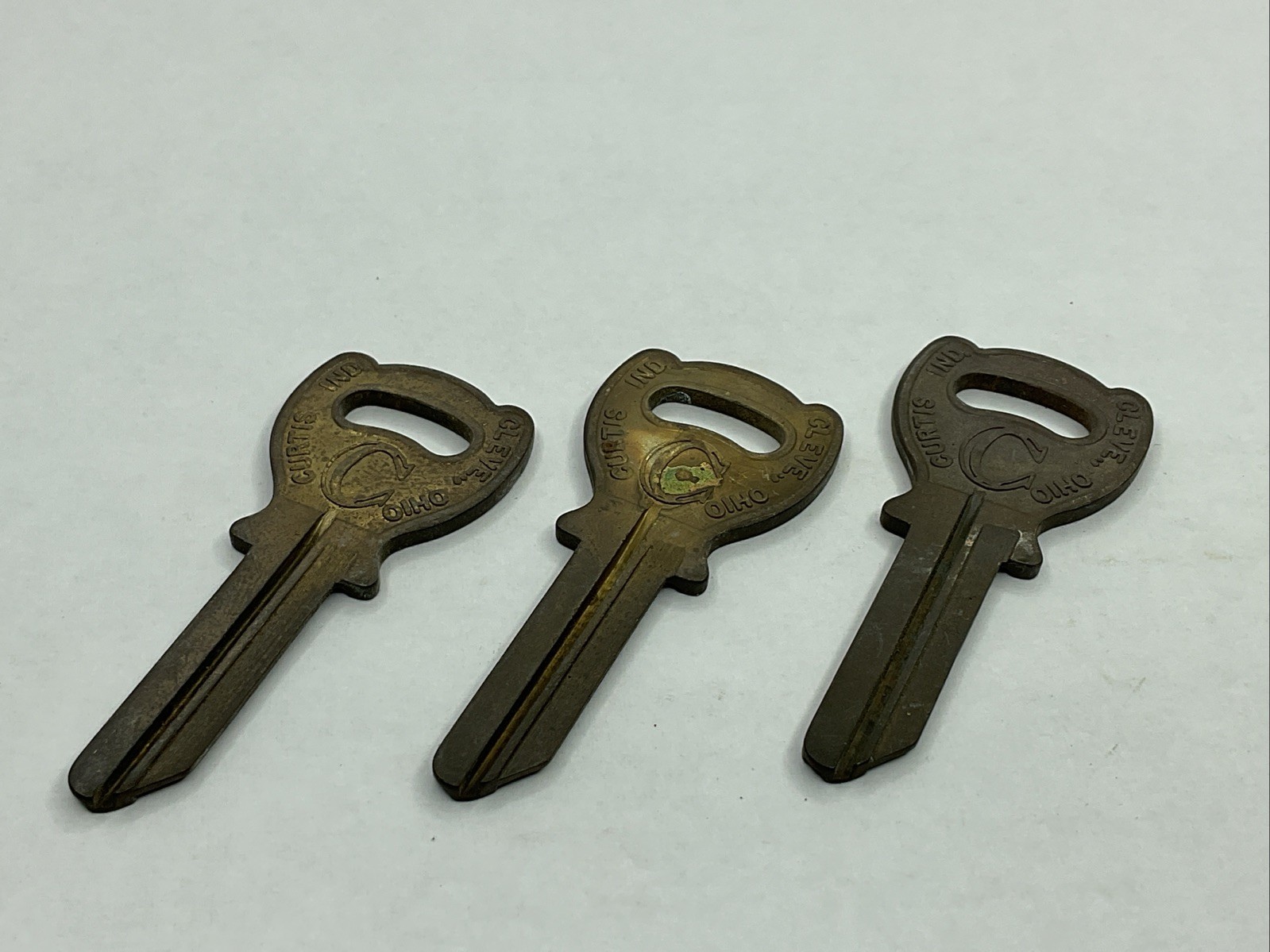 Curtis Industries NOS Key Blank Lot Of 3 Uncut Keys HU1 Brass B-CK45