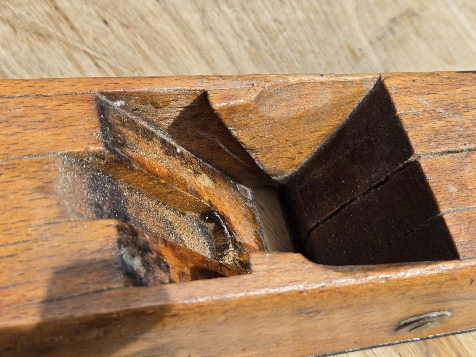 Antique Ogontz Tool Co No. 13 Wood Hand Block Plane w Sandusky Tool Co Blade