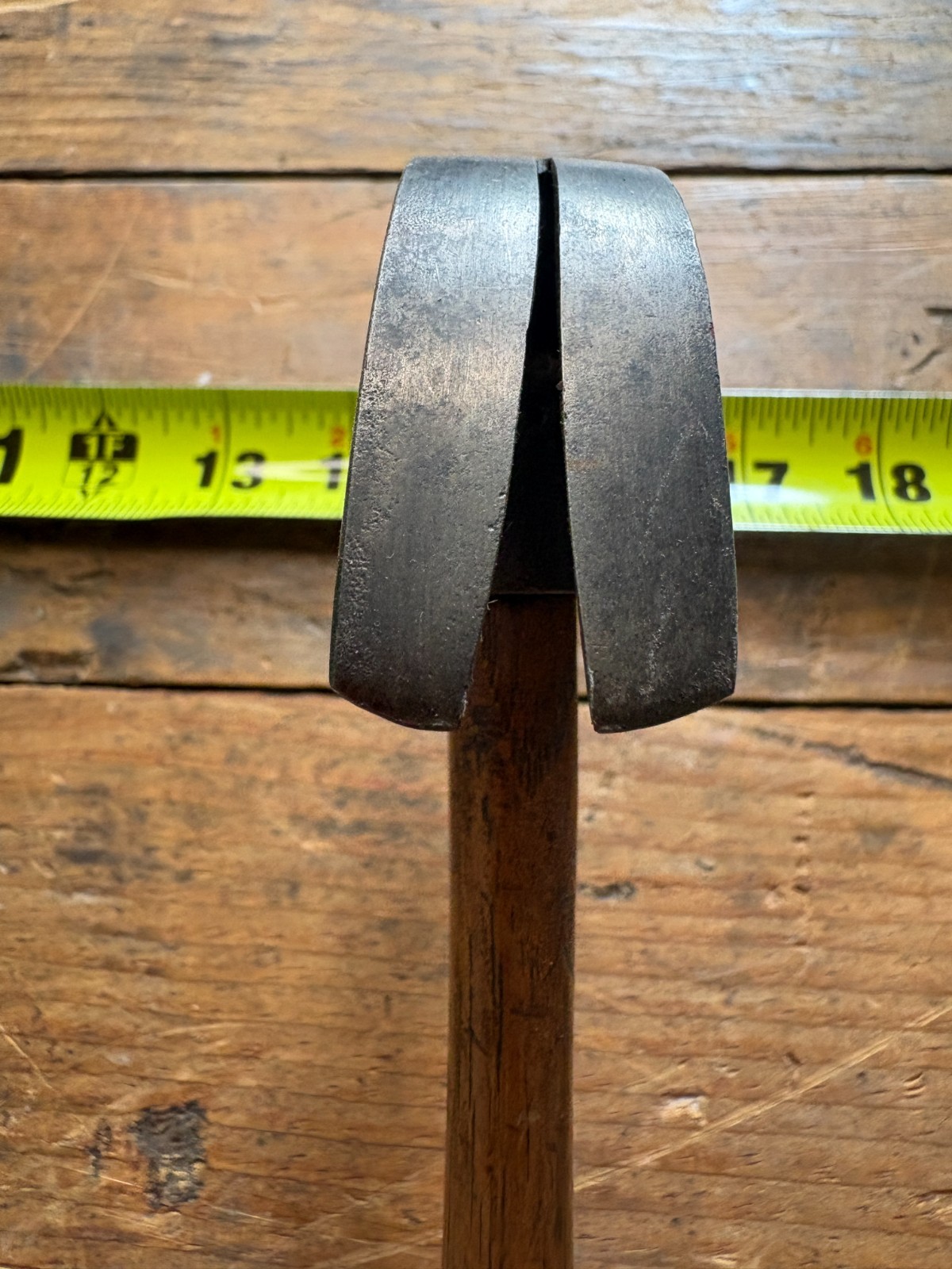 Vintage Wells & Nellegar TRIUMPH Claw Hammer Best Crucible Steel Tool Carpentry