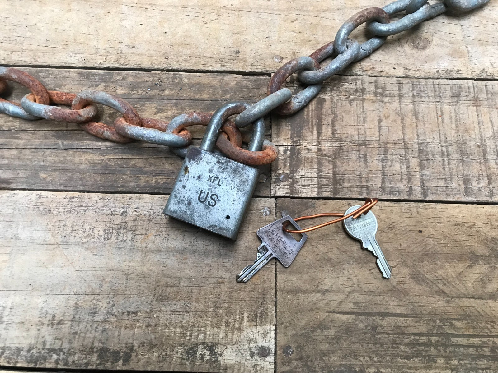 Security Chain & Padlock AMERICAN LOCK CO. SERIES 5200 2 keys USA