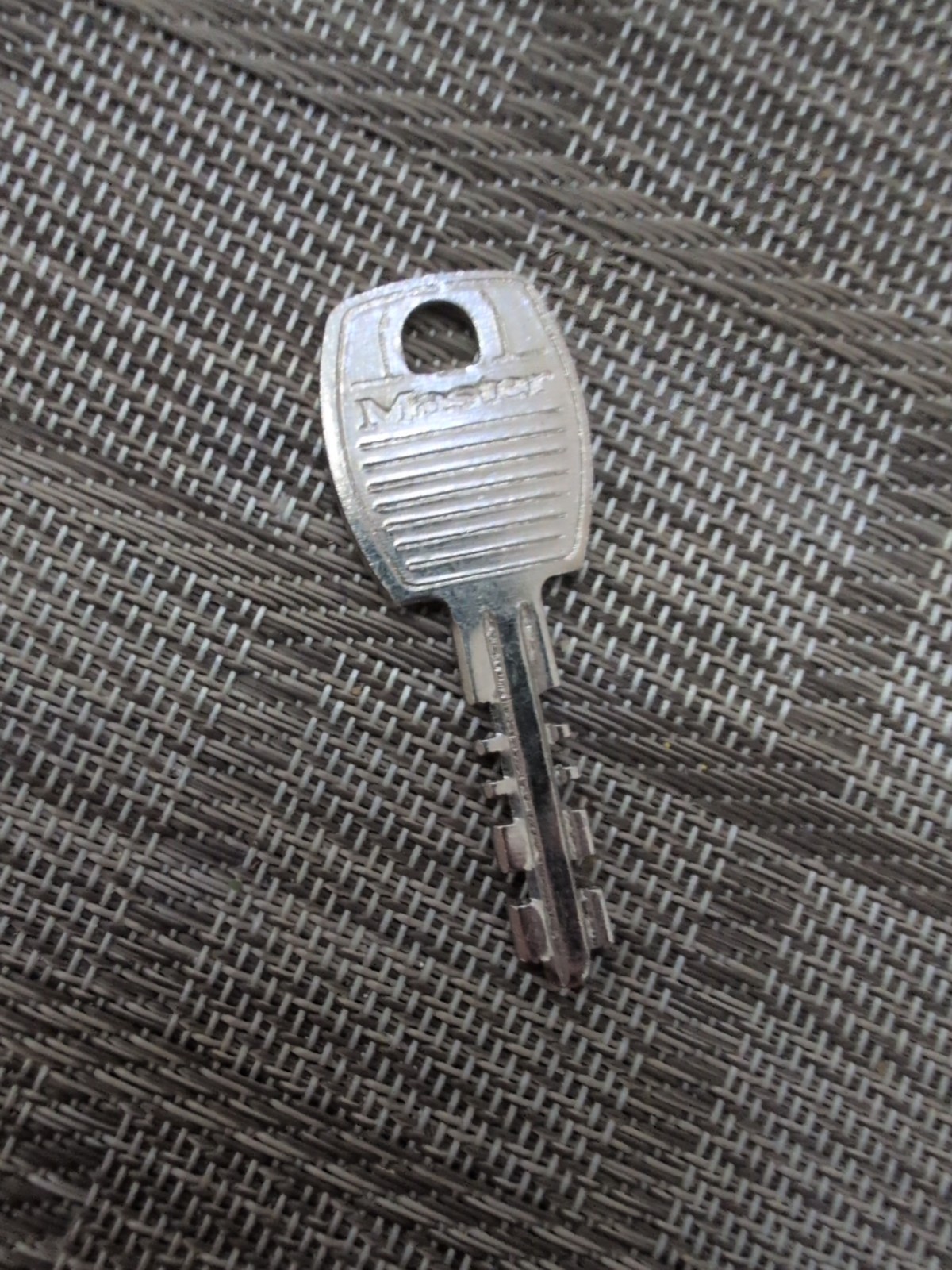Master Lock Key Warded