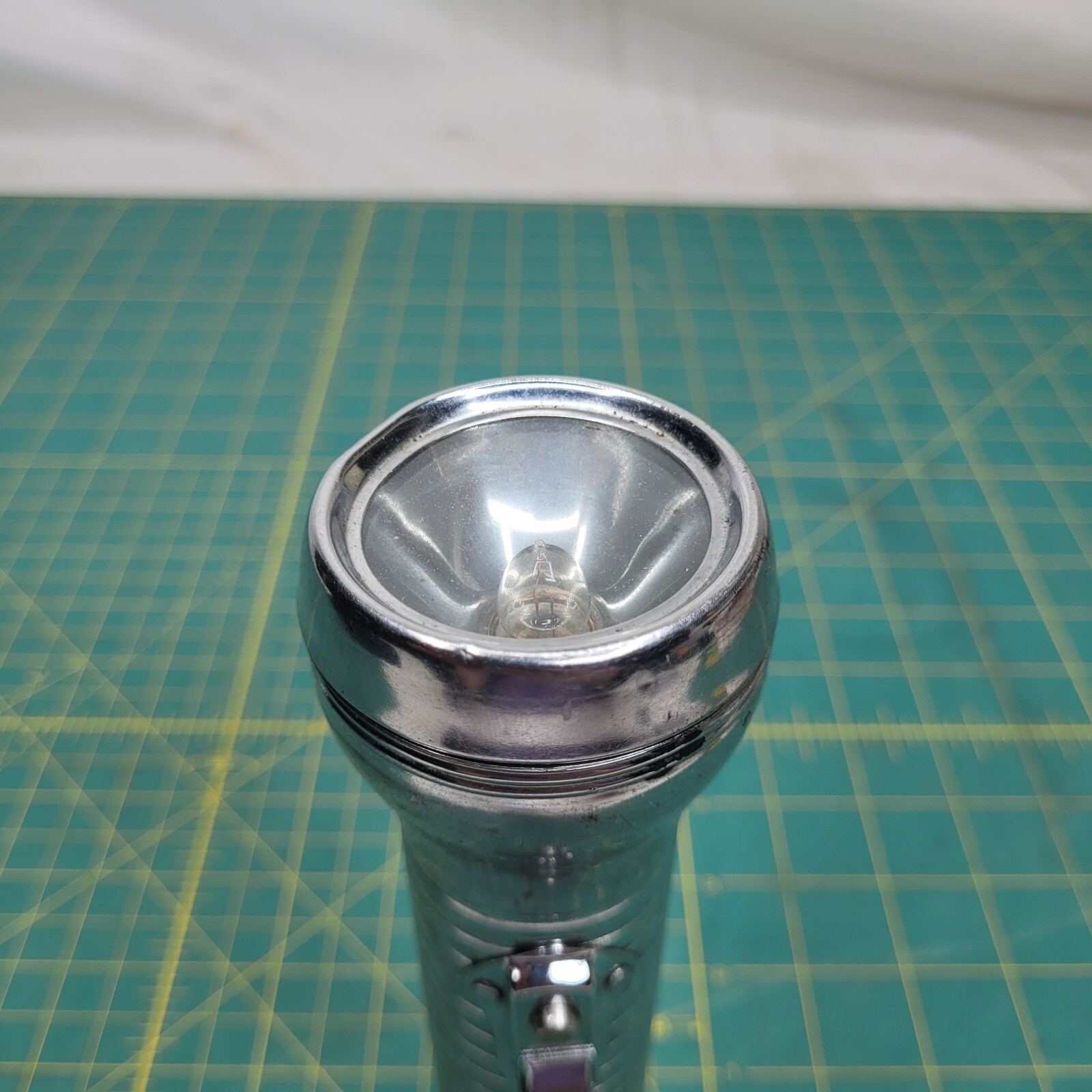 Vintage America Metal Flashlight USA Lite Tested Working 2 D Cell Light