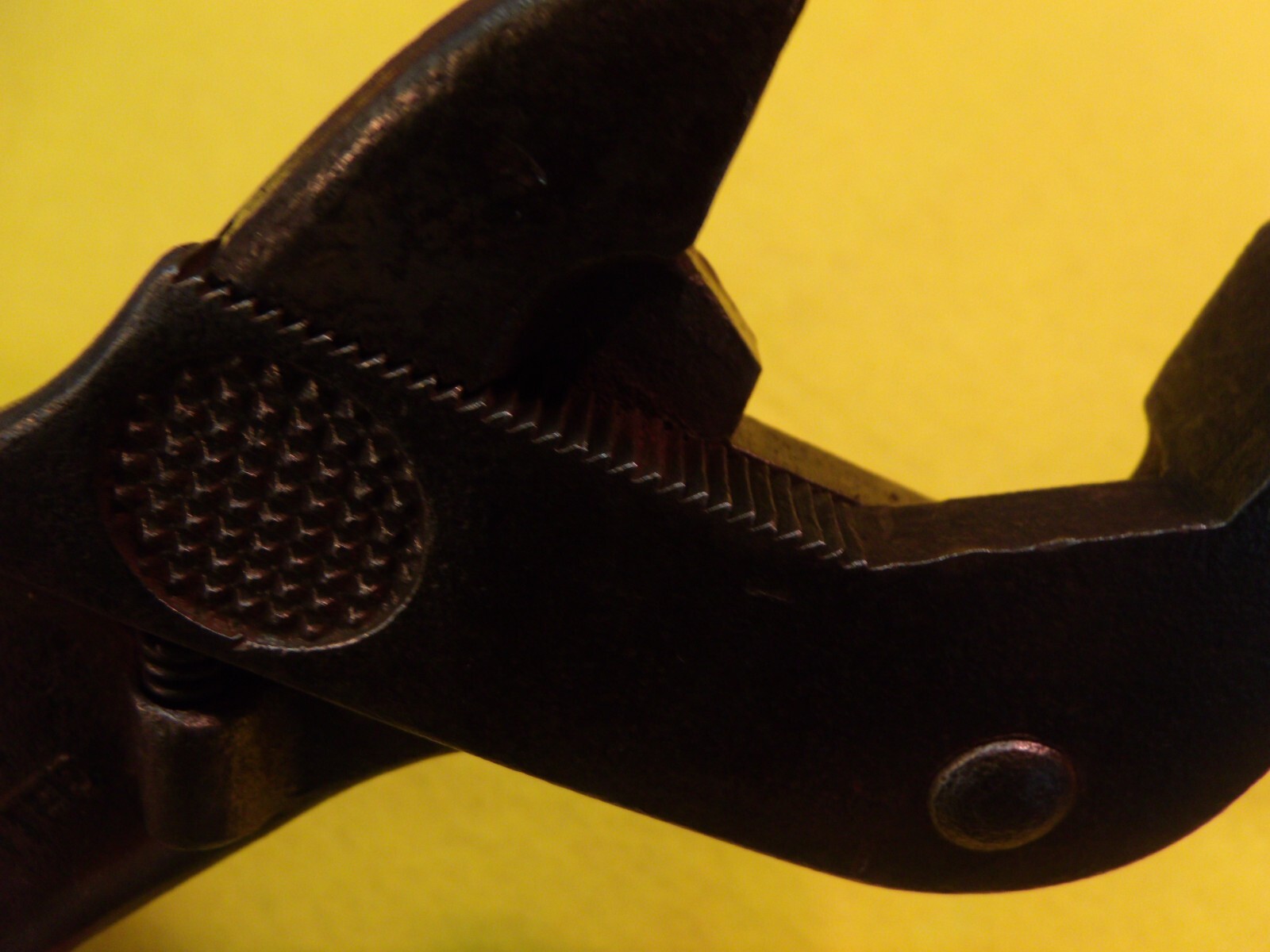 VINTAGE “GELLMAN” 12″ NUMBER 121 ADJ. END WRENCH