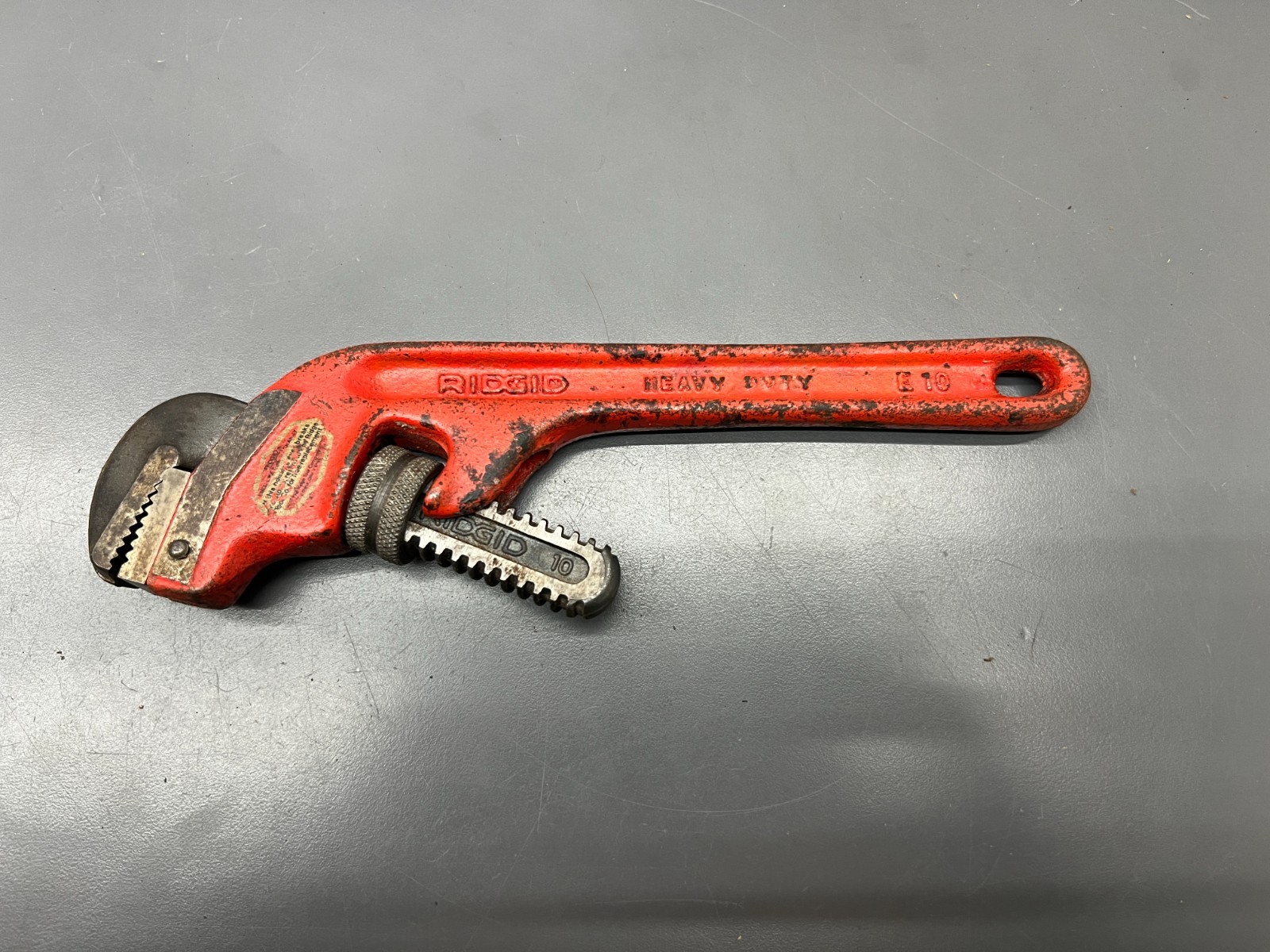 (m) VINTAGE RIDGID RIDGE TOOL ELYRIA OH E10 10″ OFFSET PIPE WRENCH – VGC – USA