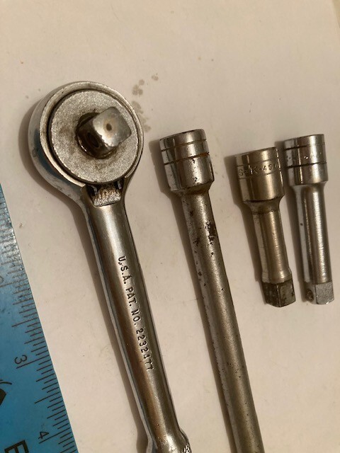 MADE USA – VINTAGE S-K WAYNE 3/8″ DRIVE SOCKET RATCHET + 3 SOCKET EXTENSIONS