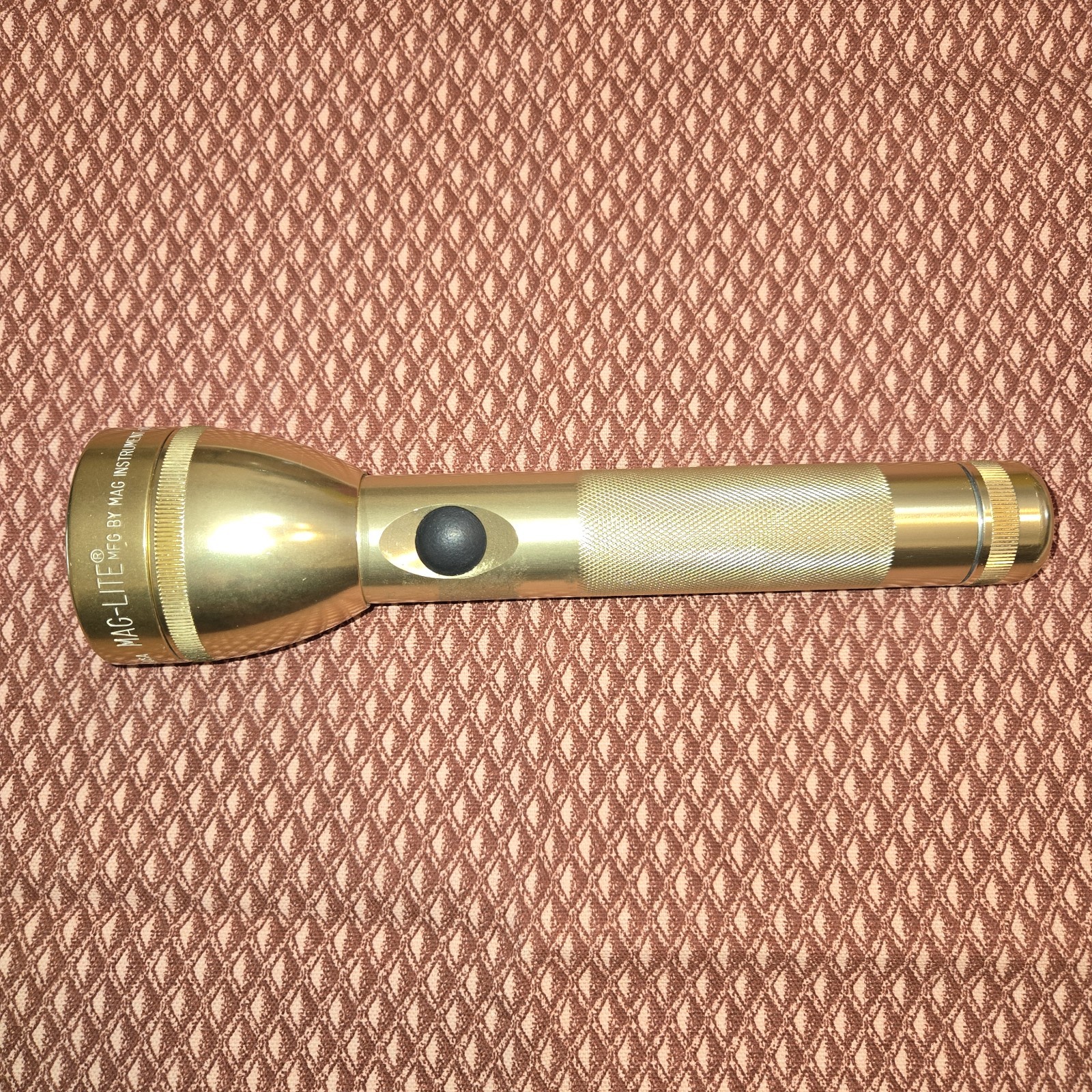 Vintage Mag-Lite Gold Colored 9″ 2 Cell C Battery Flashlight Tested