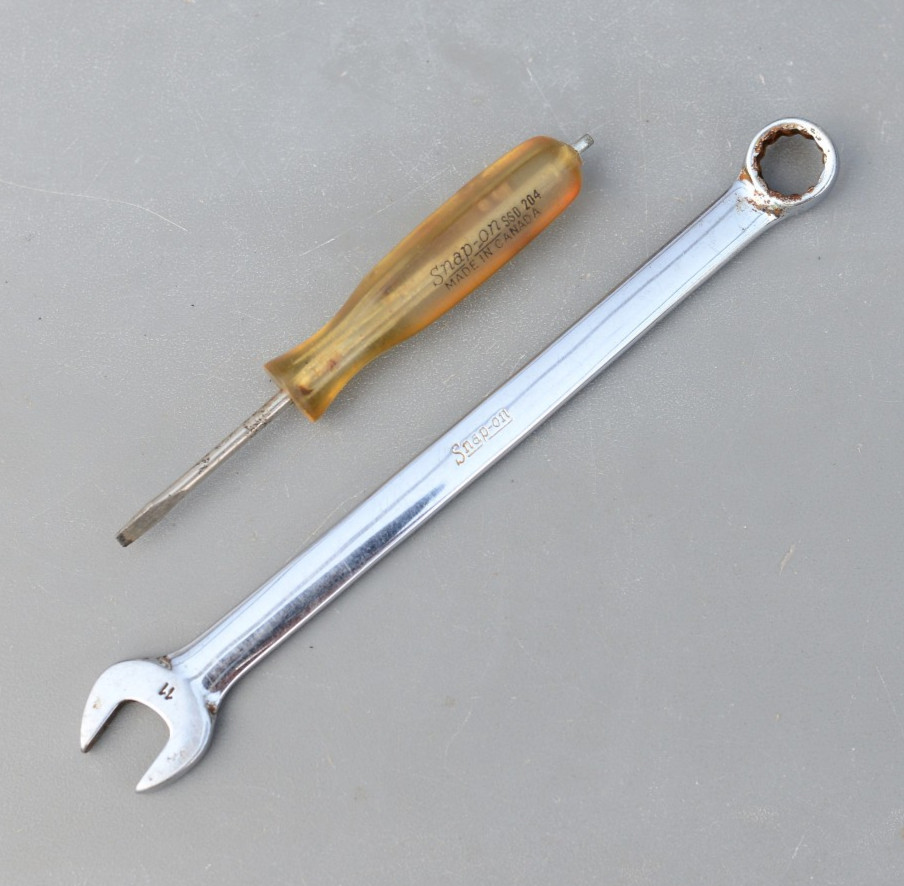 2 Vintage Snap-on Spanner Wrench 11 & Small Flat Screwdriver SSD 204