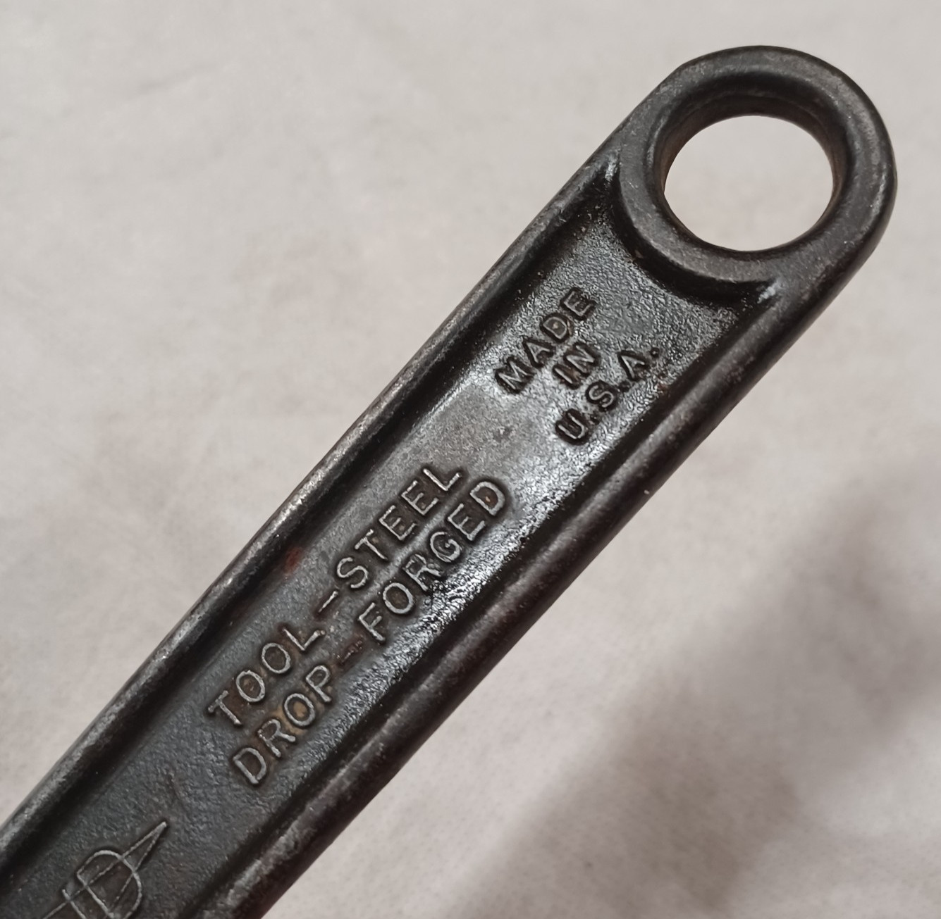 Vintage Diamond Tool & Horseshoe Co. 10″ Adjustable Wrench ~ Duluth Minn. USA