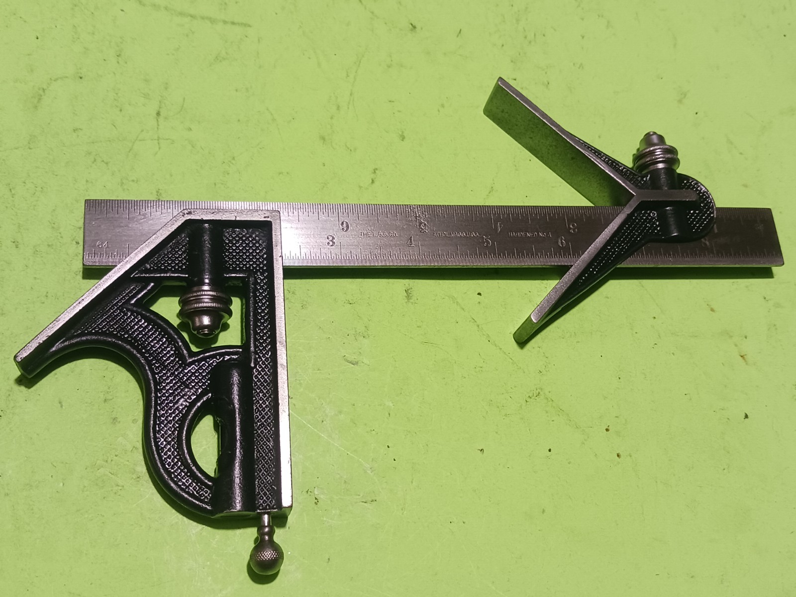 VINTAGE STARRETT 9 in COMBINATION SQUARE 4pcs Head, Center Head, 9″rule & Scribe
