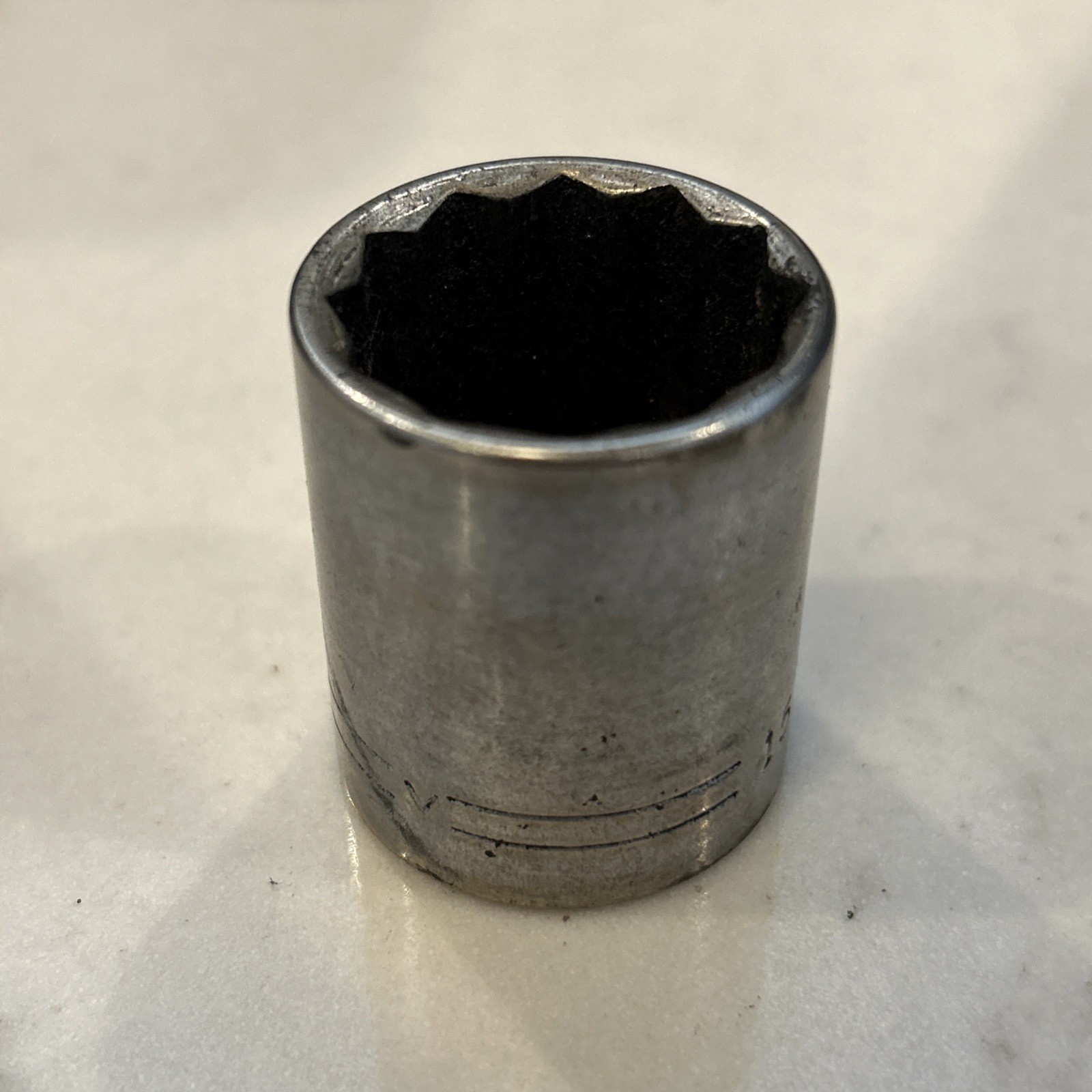 Craftsman 15/16″ 12-Pt Standard Length 1/2″-Drive Socket, “Flying =V= Series”