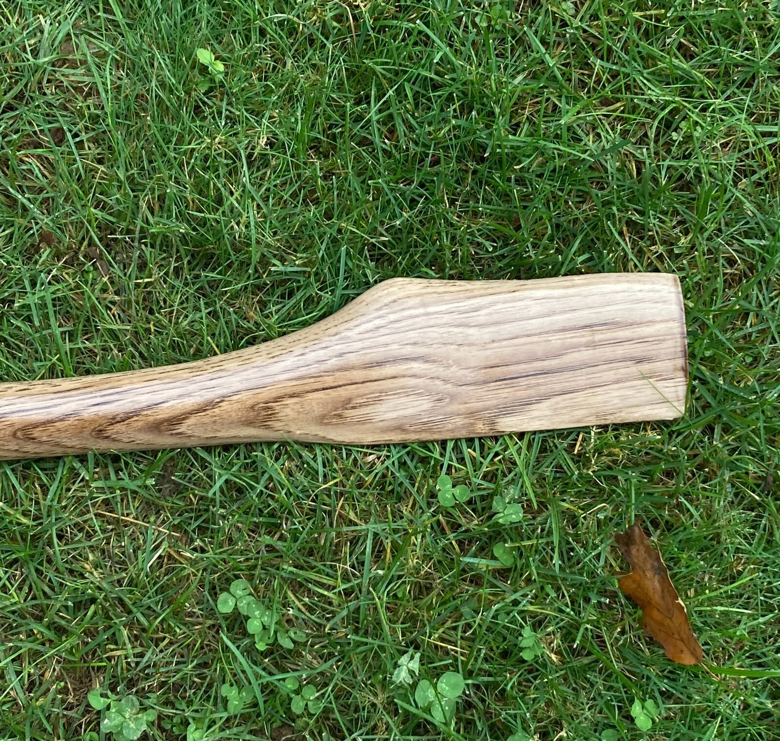 HICKORY 32″ Single Bit Bent AXE HANDLE Fire Finished & Lacquered ~ Amish Made