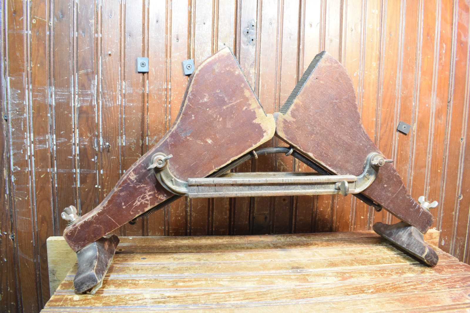 CARPENTER’S SPRING LOADED DOOR HOLDER MORTICING JIG VINTAGE HAND TOOL WOODWORK