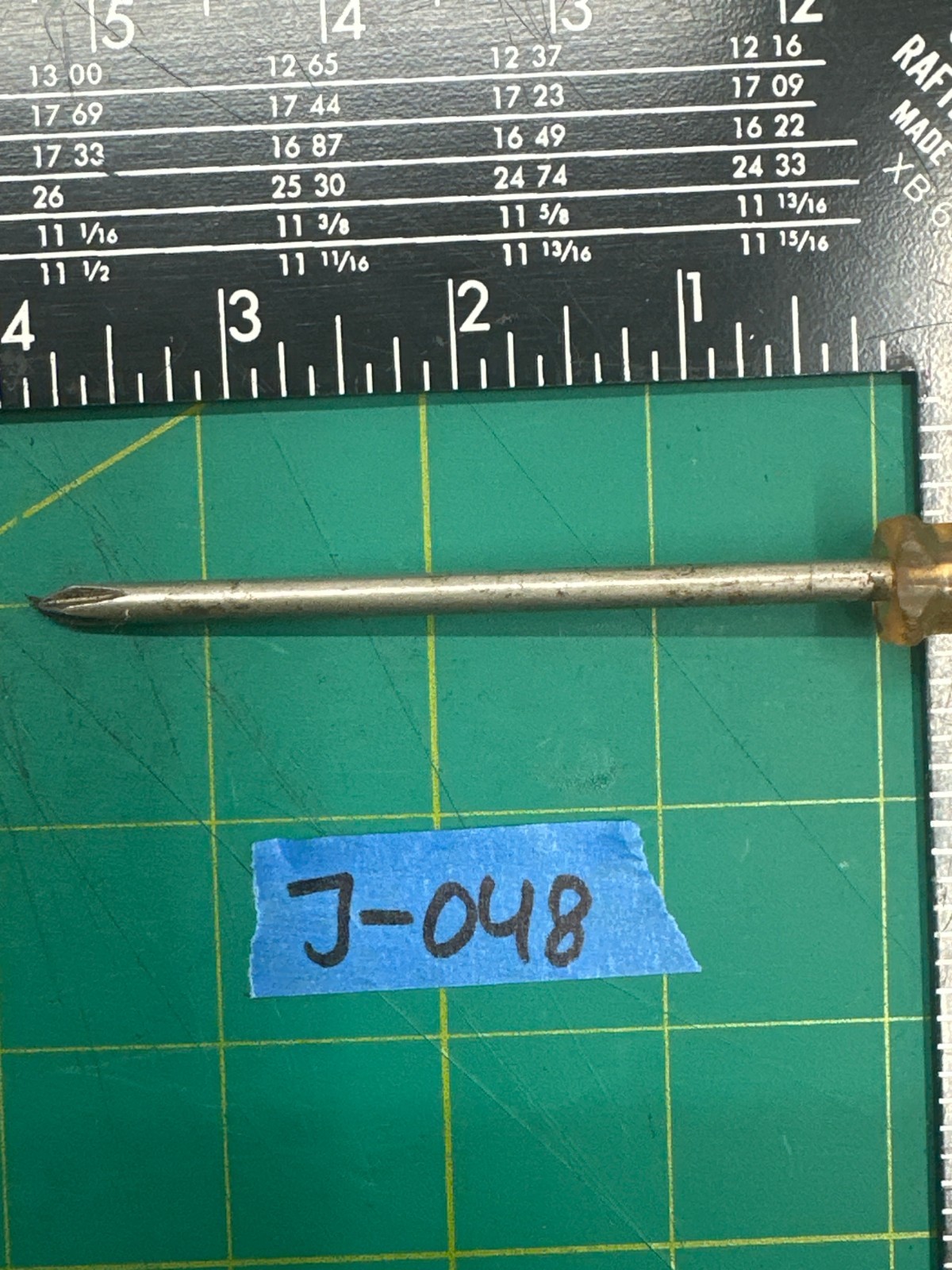 Vintage 6.25″ Long Phillips Head Screwdriver Yellow Clear Handle, Made In USA