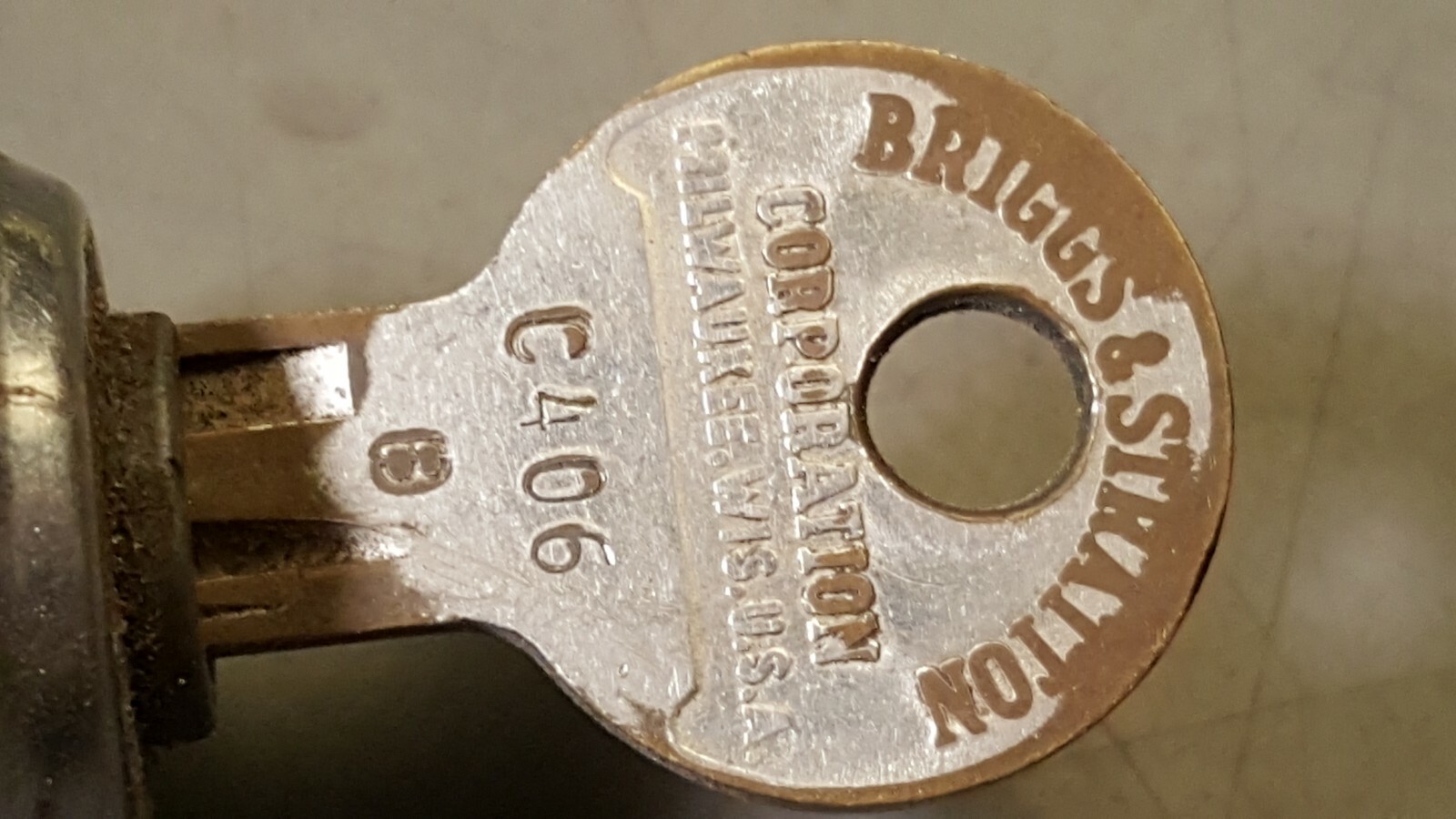 Old C406 Ignition Switch Lock (Broken) & Briggs & Stratton Corporation Key