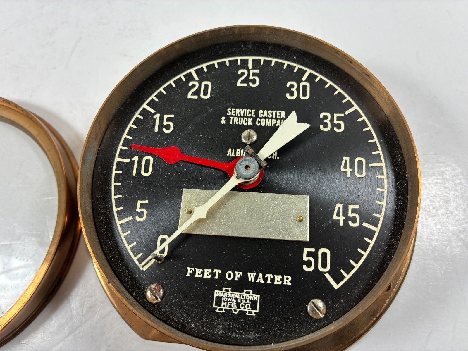 Service Caster & Truck Company Feet of Water 4 1/2″ Brass Gauge Marshalltown Mfg